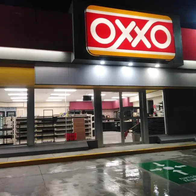 Equipo profesional de Pertauro Constructora en su oficina de Zapopan, Jalisco