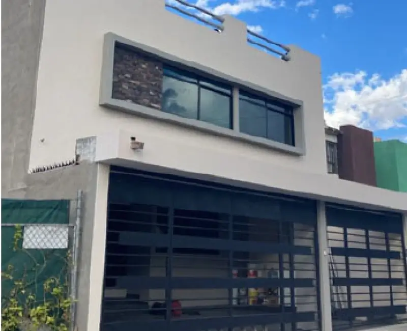 Ampliación de vivienda en Guadalajara por Pertauro Constructora